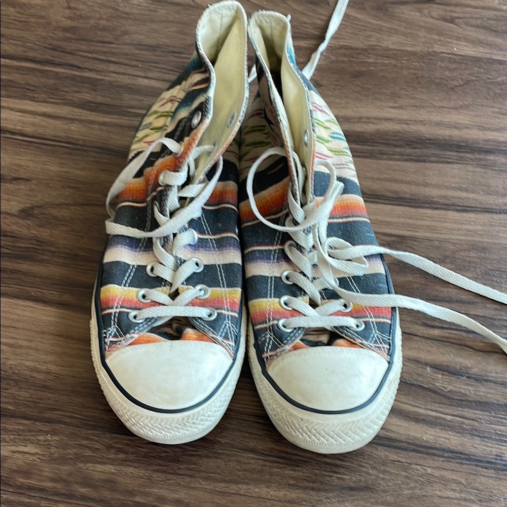 Converse High-Tops with Colorful Wave Pattern - Picture 2 of 6